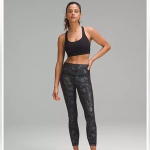 Lululemon Wunder Under high rise shine, size 2